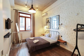 Chic Abanotubani Apt - By Wehost